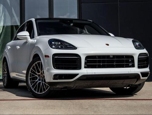 2023 Porsche Cayenne Platinum Edition