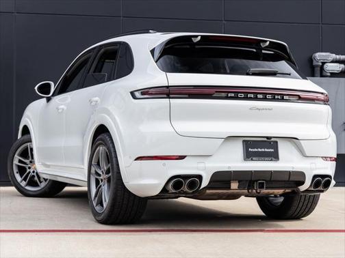 2025 Porsche Cayenne