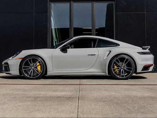 2021 Porsche 911 Turbo S