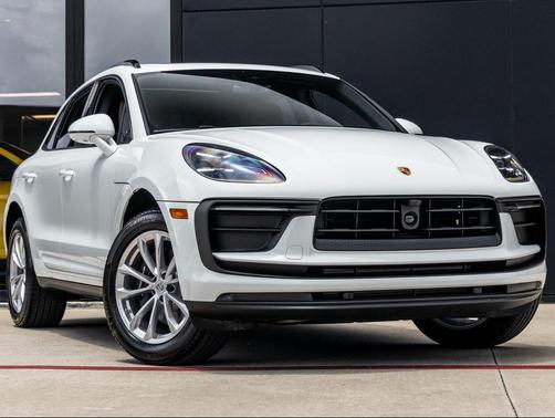 2025 Porsche Macan T