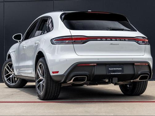 2025 Porsche Macan T