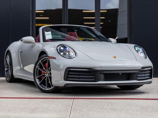 2022 Porsche 911 Carrera