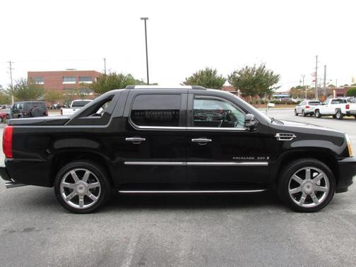 Photo 5 of 22 of 2009 Cadillac Escalade EXT