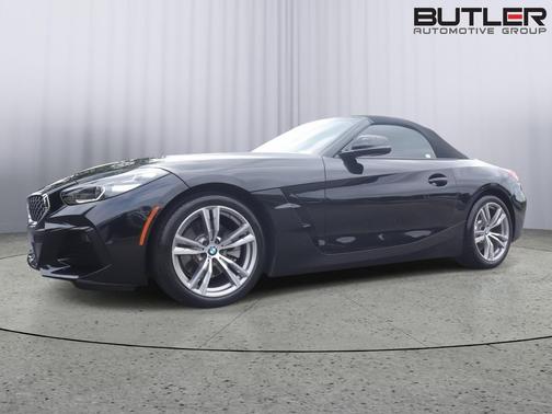 Black Sapphire Metallic 2019 BMW Z4 sDrive30i