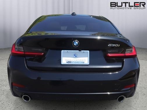 Black Sapphire Metallic 2024 BMW 330 330i