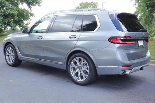 2026 BMW X7 xDrive40i