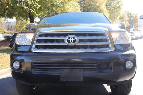 2010 Toyota Sequoia Platinum