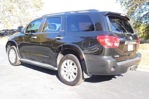 2010 Toyota Sequoia Platinum