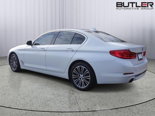 2020 BMW 530 530i