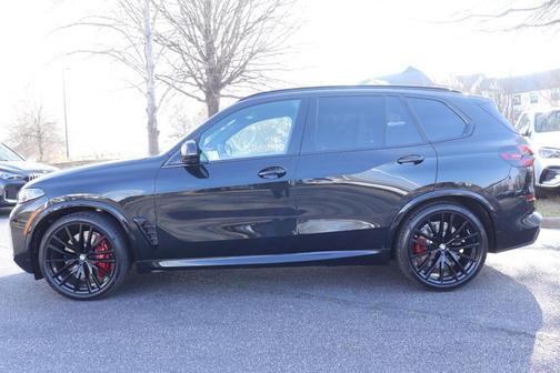 2026 BMW X5 M60i