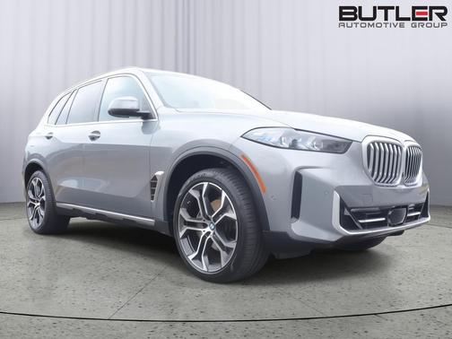 Skyscraper Grey Metallic 2024 BMW X5 sDrive40i