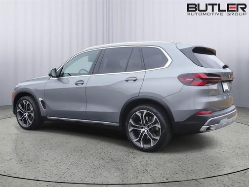 Skyscraper Grey Metallic 2024 BMW X5 sDrive40i