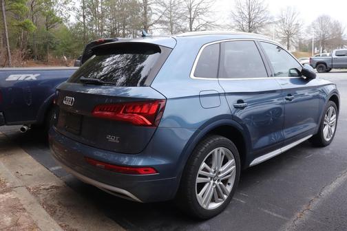 2018 Audi Q5 2.0T Premium Plus