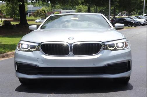 2019 BMW 530 530i