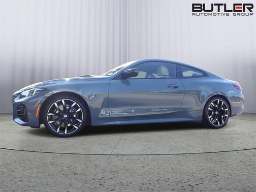 Cape York Green Metallic 2025 BMW M440 i