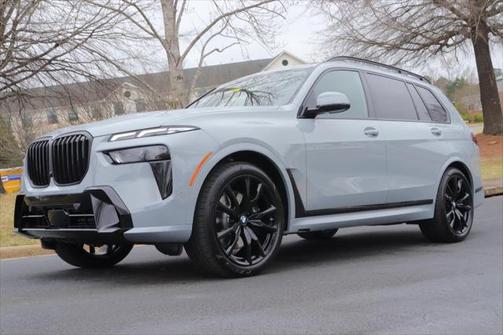 2025 BMW X7 xDrive40i