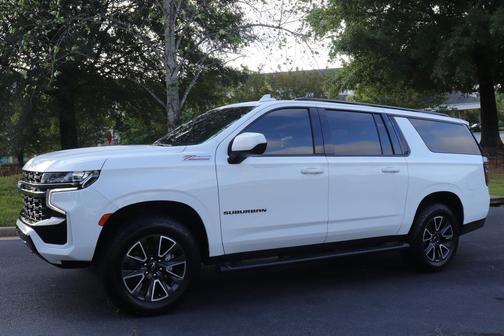 2022 Chevrolet Suburban 4WD Z71
