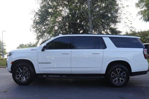 2022 Chevrolet Suburban 4WD Z71