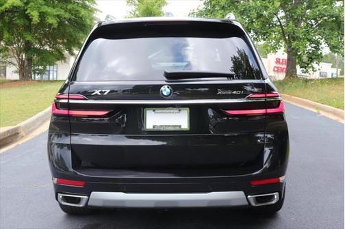 2025 BMW X7 xDrive40i