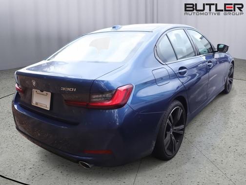 2023 BMW 330 330i