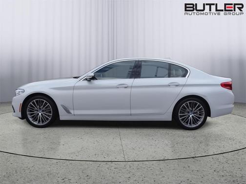 2019 BMW 530 530i