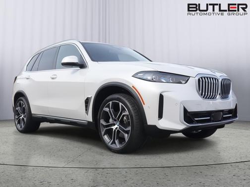 Mineral White Metallic 2026 BMW X5 sDrive40i