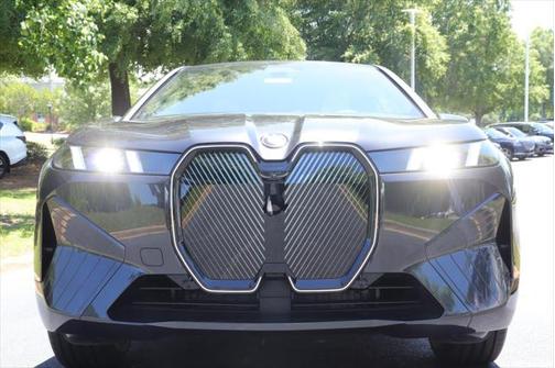2026 BMW iX xDrive45