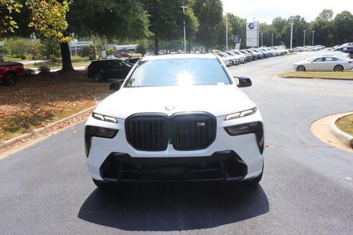 2026 BMW X7 M60i