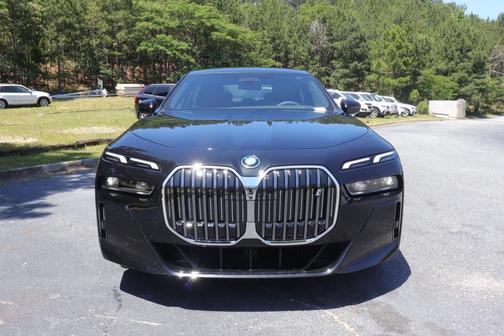 Black Sapphire Metallic 2026 BMW i7 eDrive50