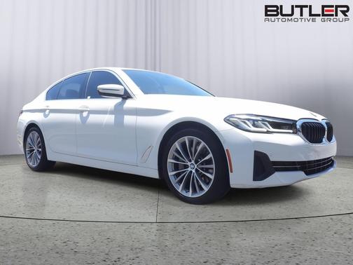 Alpine White 2021 BMW 530 530i