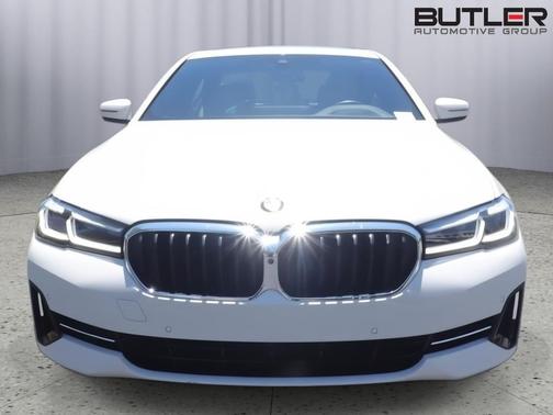 Alpine White 2021 BMW 530 530i