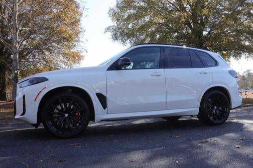 2026 BMW X5 M60i