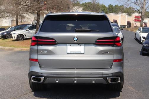 Skyscraper Grey Metallic 2026 BMW X5 sDrive40i