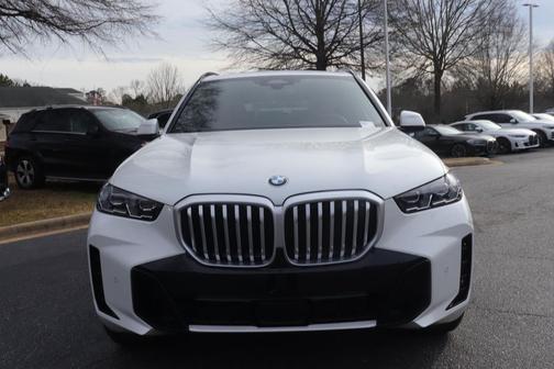 Mineral White Metallic 2026 BMW X5 xDrive40i