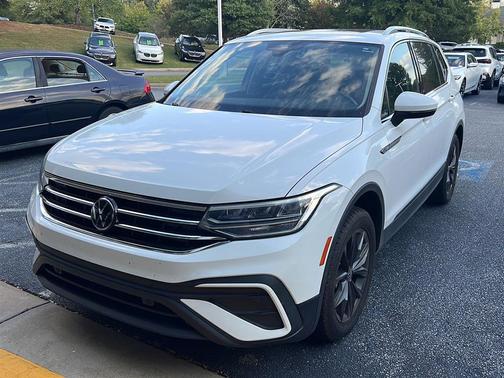 2022 Volkswagen Tiguan 2.0T SE