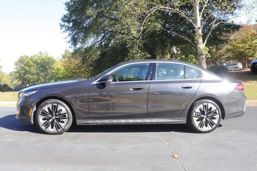 2025 BMW 530 530i