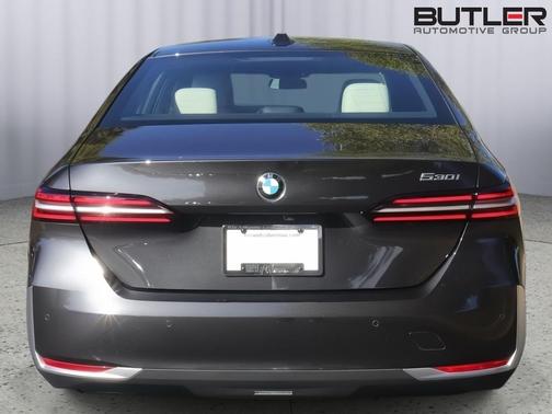 2025 BMW 530 530i