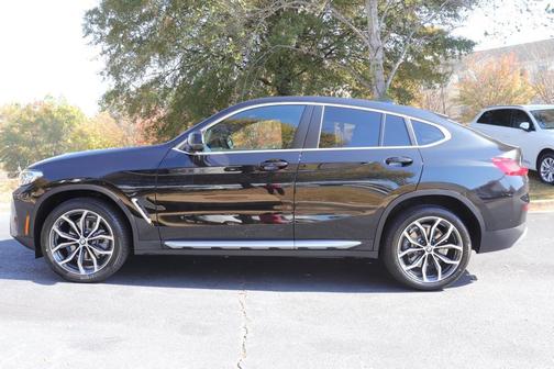 2025 BMW X4 xDrive30i