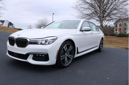 2016 BMW 740 740i