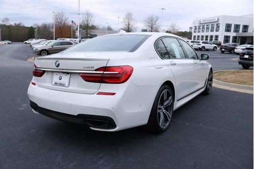 2016 BMW 740 740i