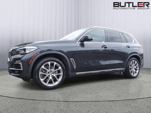 Dark Graphite Metallic 2021 BMW X5 sDrive40i