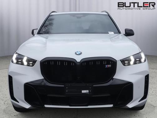 2024 BMW X5 M60i