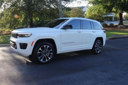 2022 Jeep Grand Cherokee Overland