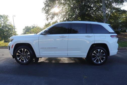 2022 Jeep Grand Cherokee Overland