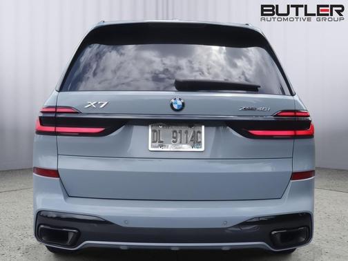 Brooklyn Grey Metallic 2024 BMW X7 xDrive40i