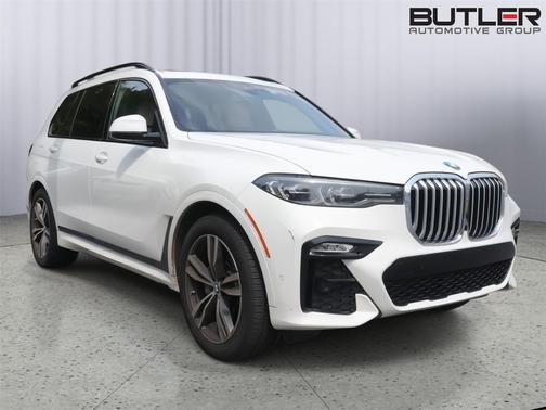 Alpine White 2022 BMW X7 xDrive40i