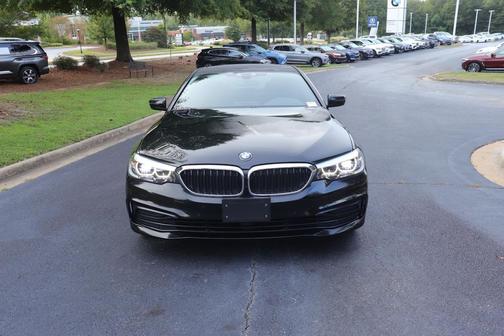 2019 BMW 530 530i