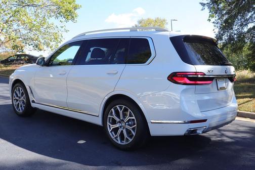 2026 BMW X7 xDrive40i