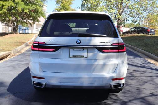 2026 BMW X7 xDrive40i