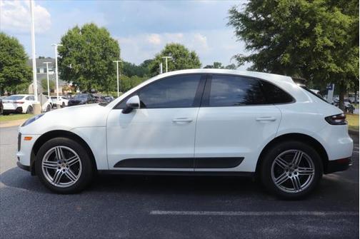 2020 Porsche Macan Base
